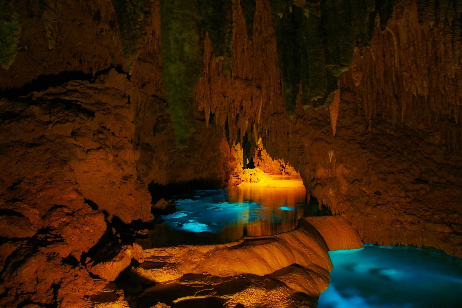 ⛰️ 케이브 오키나와 (종유동) 이미지 3